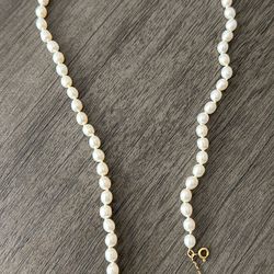 Necklace pearl 18k gold