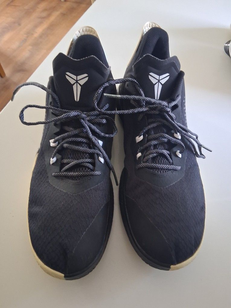Mamba Fury Nike Size 14