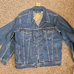 Men's Levis Dark Blue Trucker Jacket Size Medium