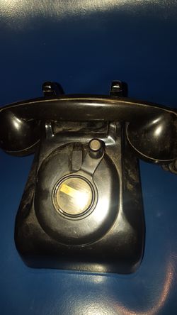 bakelite phone