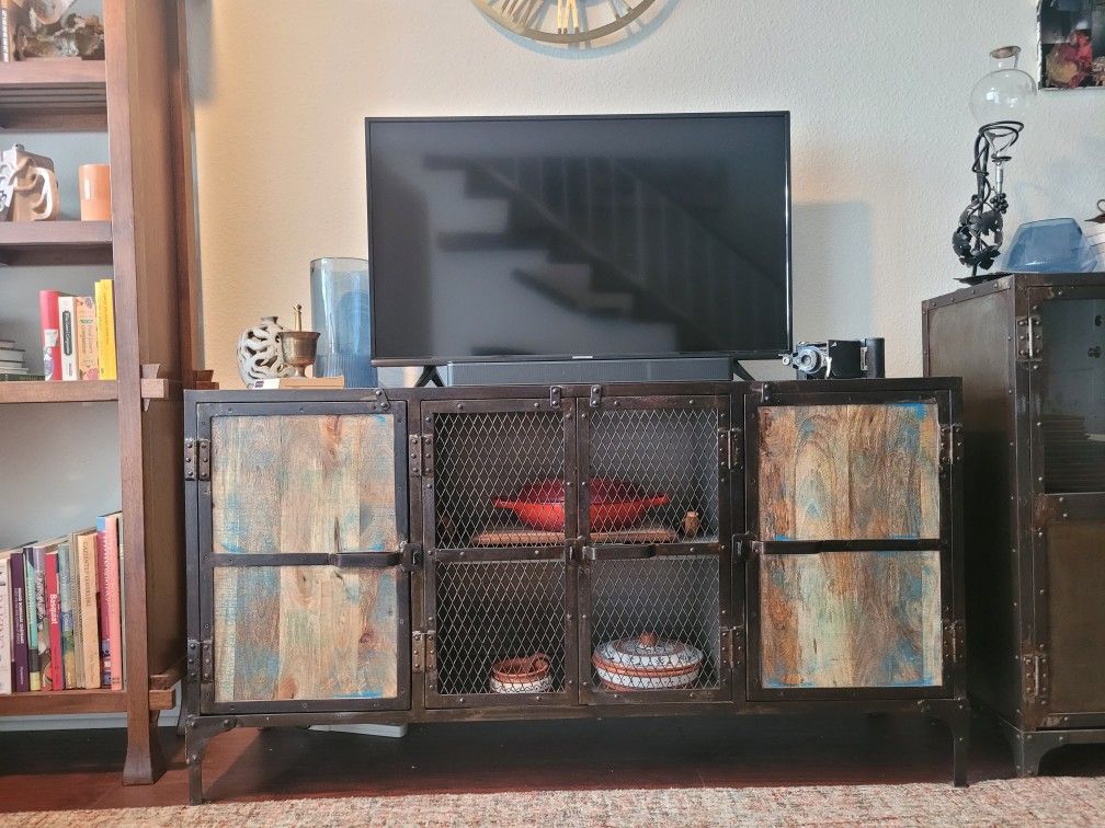 Wood & Metal Tv Stand 