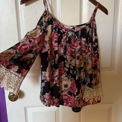 Floral top
