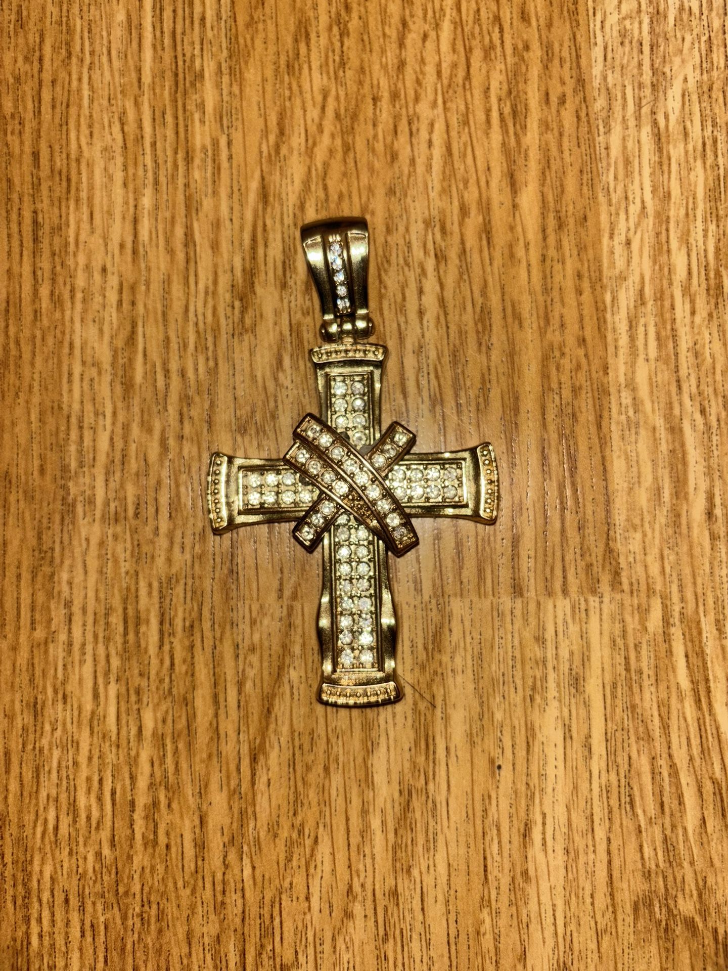 Diamond/Gold Cross Pendant
