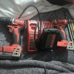 Milwaukee Drill Set w/ Modular rafters