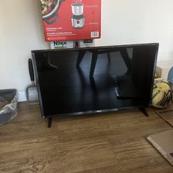 Monitor And Small Tv (BEST OFFER)