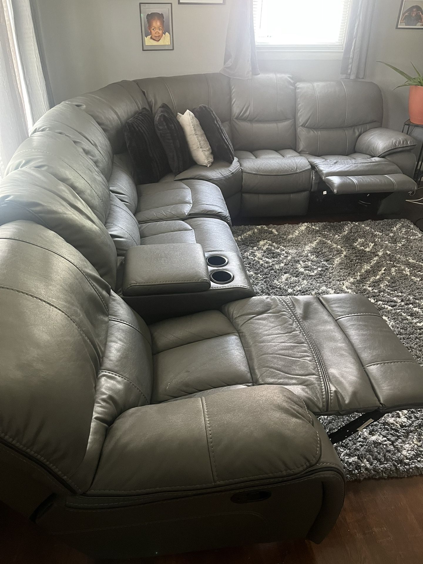 CORNER GREY COUCH