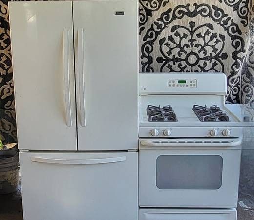 OFF WHITE REFRIGERATOR AND GAS STOVE, 30 DAYS WARRANTY, FREE DELIVERY AND INSTALLATION