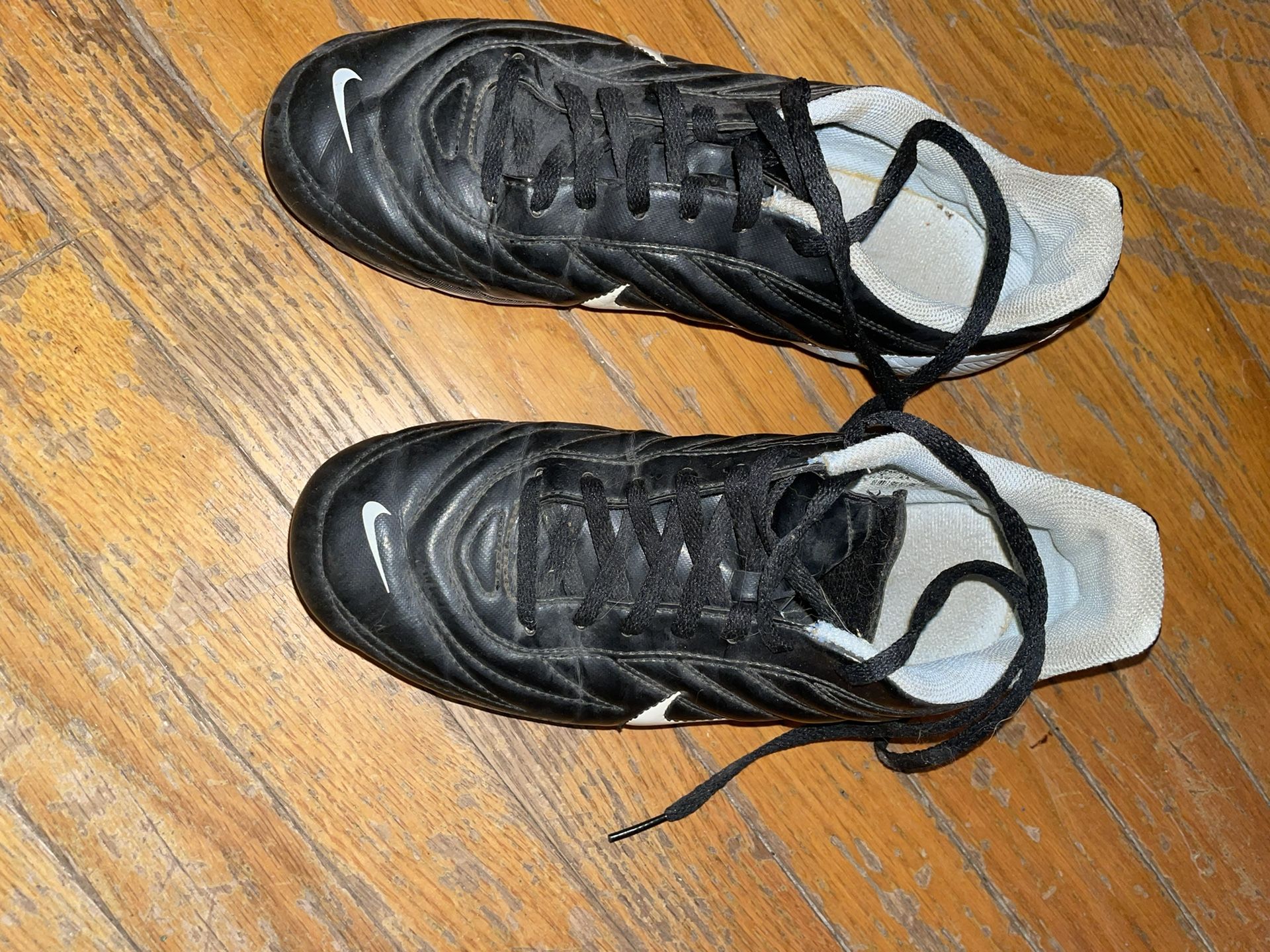 Cleats Nike