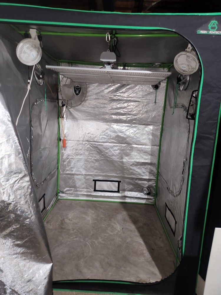 Grow Tent