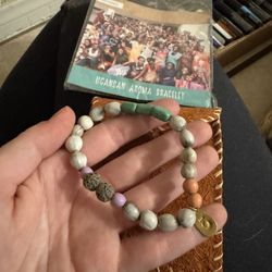 Ugandan Handmade Aroma Bracelet with Woven Grass Pouch