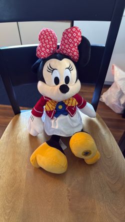 Minnie Mouse doll