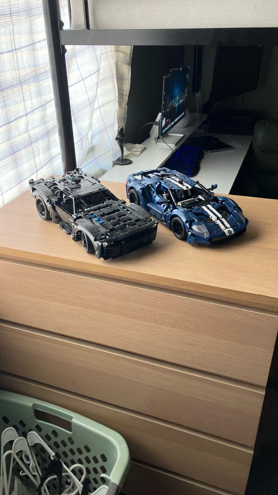 Lego Technic Car Lot
