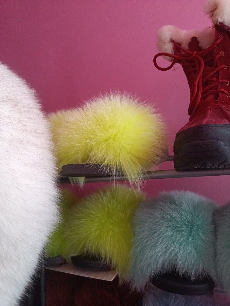 100 % Genuine Fur Lime Slippers