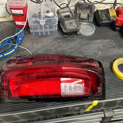 2025 GMC Sierra Right Rear Tail lamp 