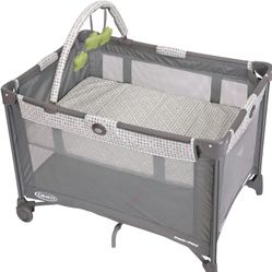 Graco Pack and Play On the Go Playard