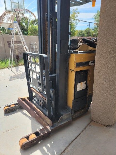 CAT Nrr35 Forklift