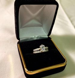 Sterling Silver 925 engagement Rng Cz Stones