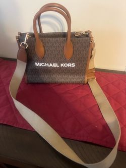 Michael Kors Signature Tote Bag