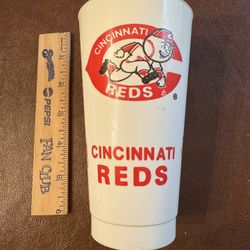 1981 Cincinnati Reds Baseball Cup