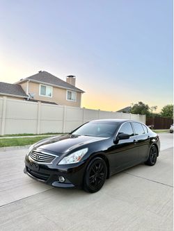 2015 Infiniti Q40