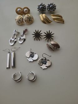 10 pairs of earing all for $20