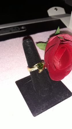 Peridot Ladies ring