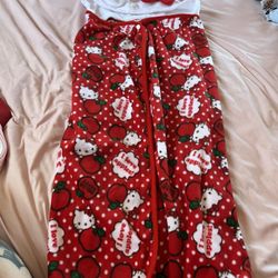 NWOT. 2009 Sanrio Hello Kitty Fleece “I Love Apples” Hooded Blanket. **Last Picture as Reference**