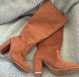 Tan Suede Knee-High Platform Boots size 7