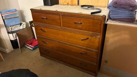 Wood dresser