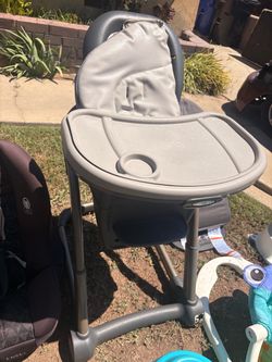 Graco Blossom 6 in 1 Convertible High Chair