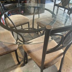 Glass Top Round Coffee Table With 4 Chairs  150