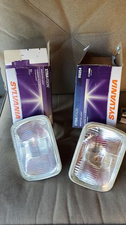 96 Nissan headlights led 50 bucks for the pair the boxes in the pics are not the boxes for the lights