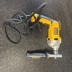 Dewalt DWD210G 1/2 inch VSR pistol grip drill barely used