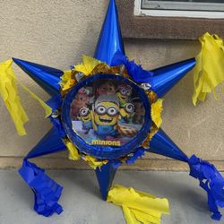 Minions 3D Star Pinata 