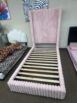 Furniture & Mattress Discounters
