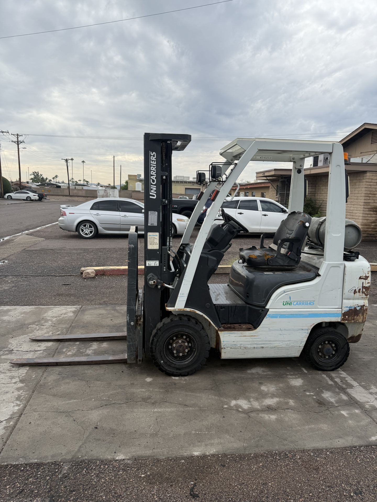 2017 Unicarriers MP1F2A20LV Forklift