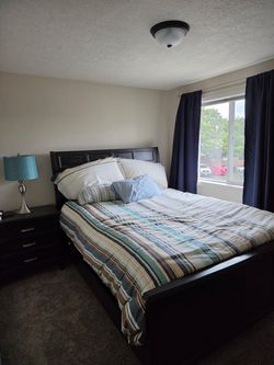 Queen Bed Set