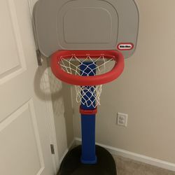 Little Tikes Adjustable Basketball Goal