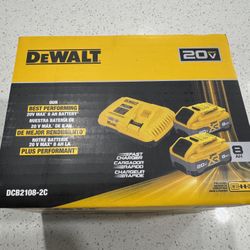 Dewalt Fast Charger And 2 Batteries 8AH NEW
