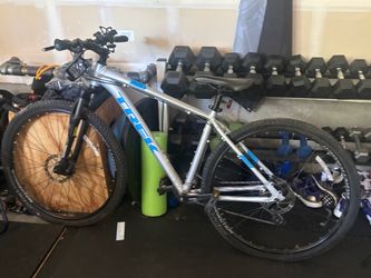 Trek Men’s bike Marlin 4