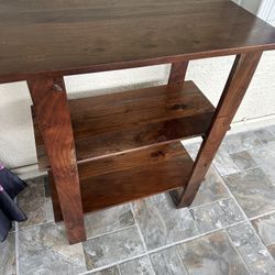 BEAUTIFUL WOOD END TABLE