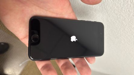 iPhone SE 3rd Generation 64GB