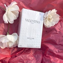 Valentino Born in Roma Ivory Cologne Perfume authentic brand new