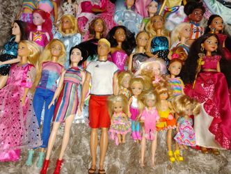 Barbies Ken And Skipper 50 Of Them Car House Ect: