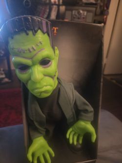 Frankenstein Sidestepper Dancing Prop