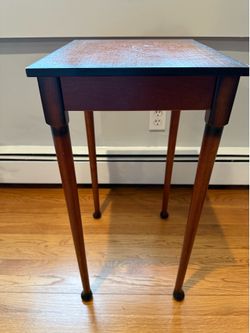 Pedestal Wood Stand // Table