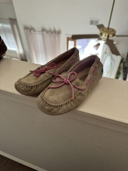 UGG SLIPPERS SIZE 13