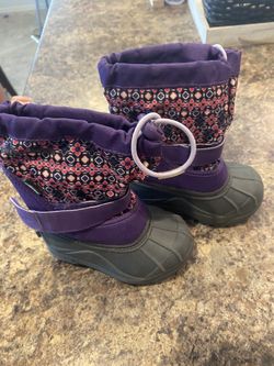 Girls snow boots sz 7