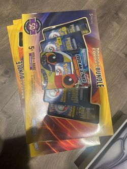Pokémon Mystery Bundle Box – 5 Packs + Holos Sealed
