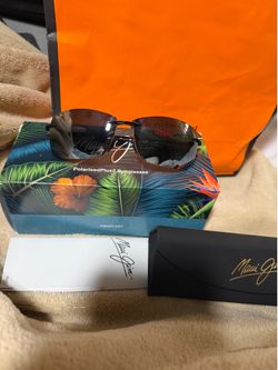 Men’s sport Maui Jim sunglasses